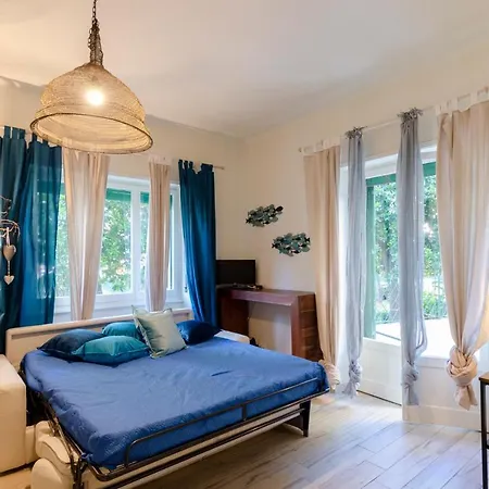 Joivy Lovely For 4 On The Italian Riviera In 公寓