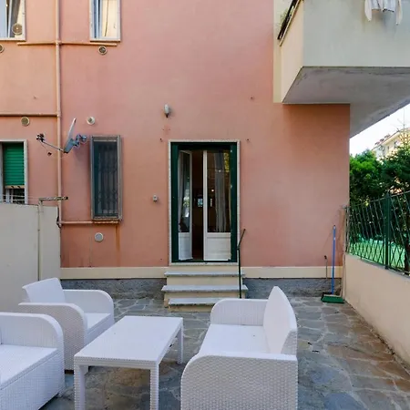 Apartment Joivy Lovely For 4 On The Italian Riviera In Rapallo